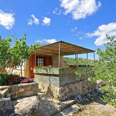 House Neda, Dugi Otok בית נופש *