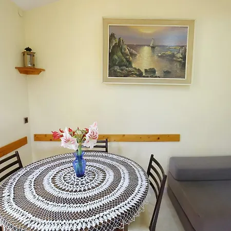 House Neda, Dugi Otok * סאלי